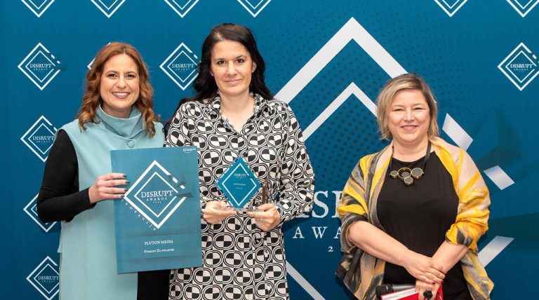 Pluton Media dobitnik DISRUPT AWARDS 2023 za Podkast Za volanom